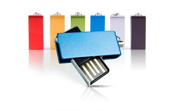 9404168 Goodram PDXGH2GRCUxB Goodram Cube 2.0 USB minne med logo S&#248;lv 8GB